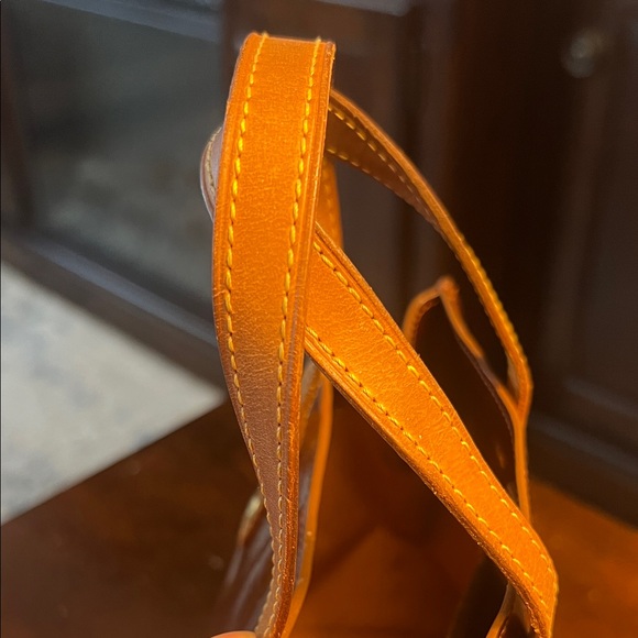 Price Drop! Authentic Louis Vuitton Mini Bronze Monogram Vernis Reade PM Tote - Picture 14 of 17